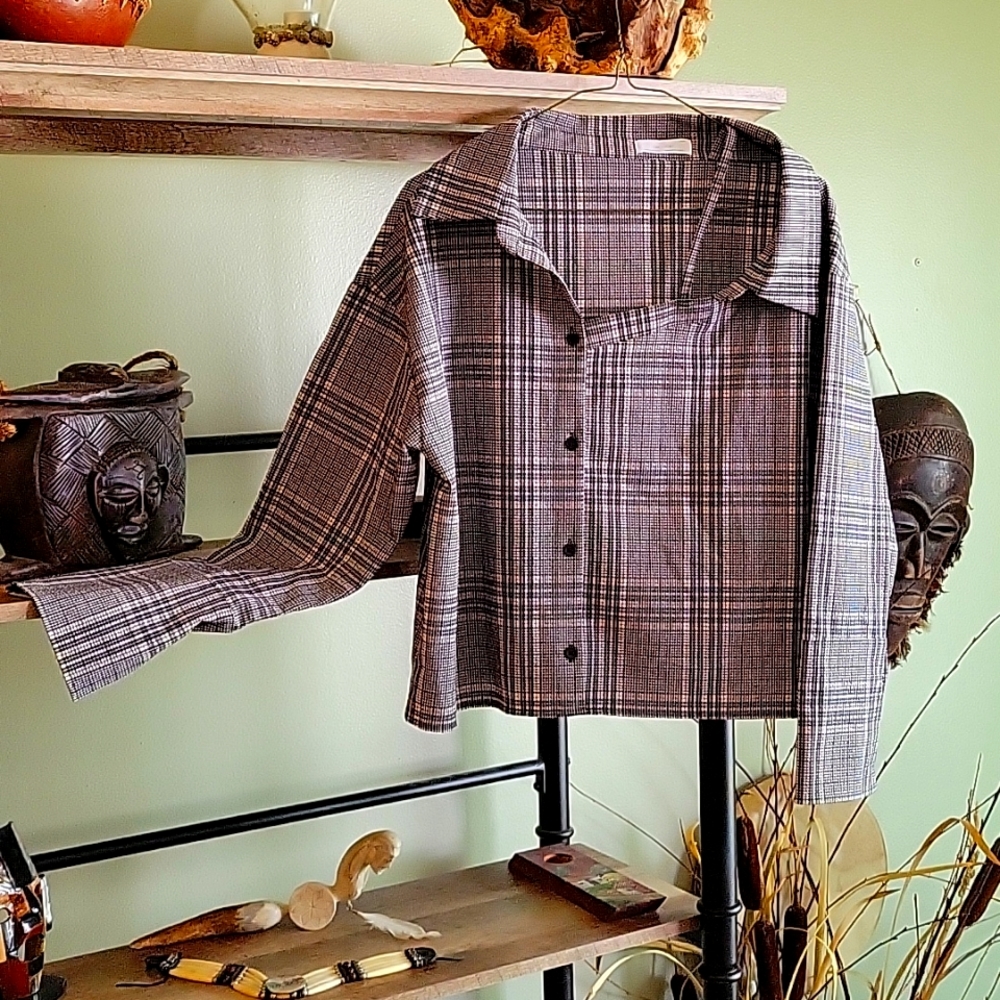 NWOT Oak + Fort button down, cropped length, off shoulder design. Med. Playful.